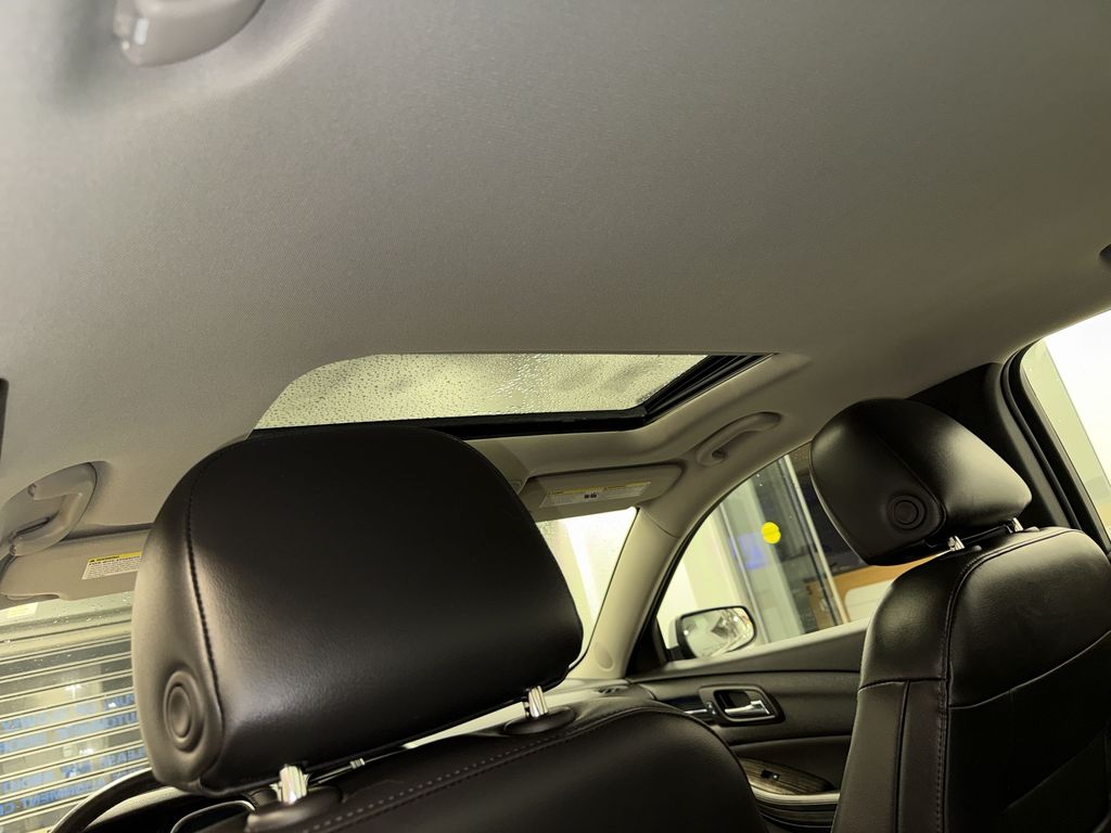 Thumbnail: 2015 Chevrolet Malibu - 26