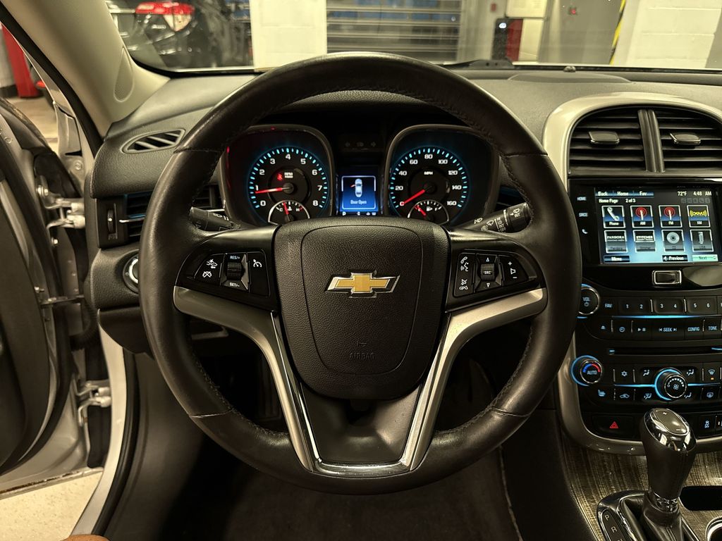 Thumbnail: 2015 Chevrolet Malibu - 2