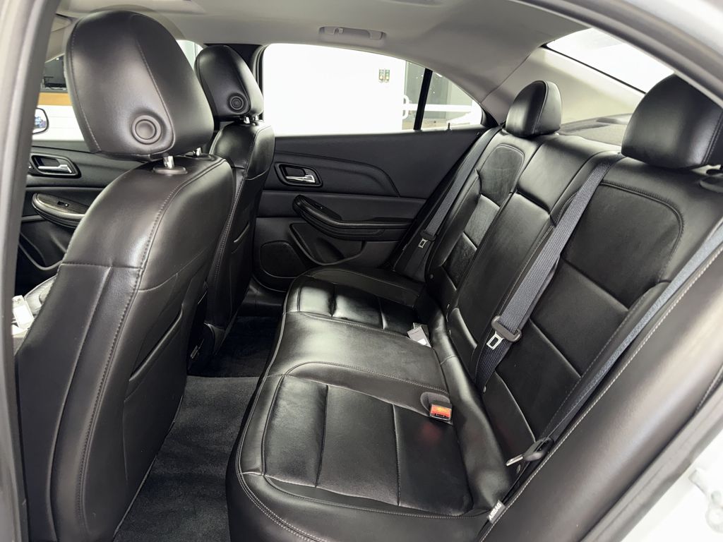 Thumbnail: 2015 Chevrolet Malibu - 10