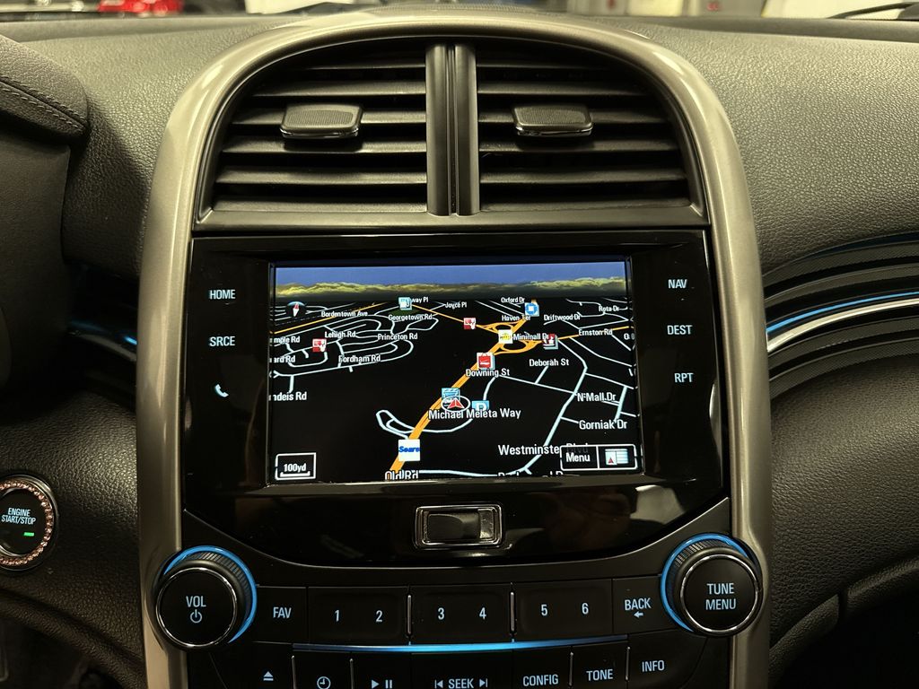 Thumbnail: 2015 Chevrolet Malibu - 11
