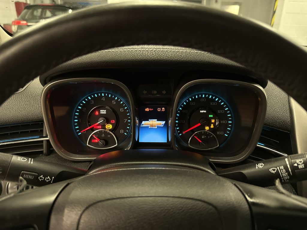 Thumbnail: 2015 Chevrolet Malibu - 34