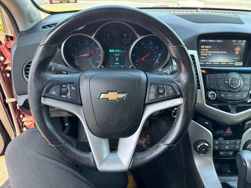 Thumbnail: 2015 Chevrolet Cruze - 2