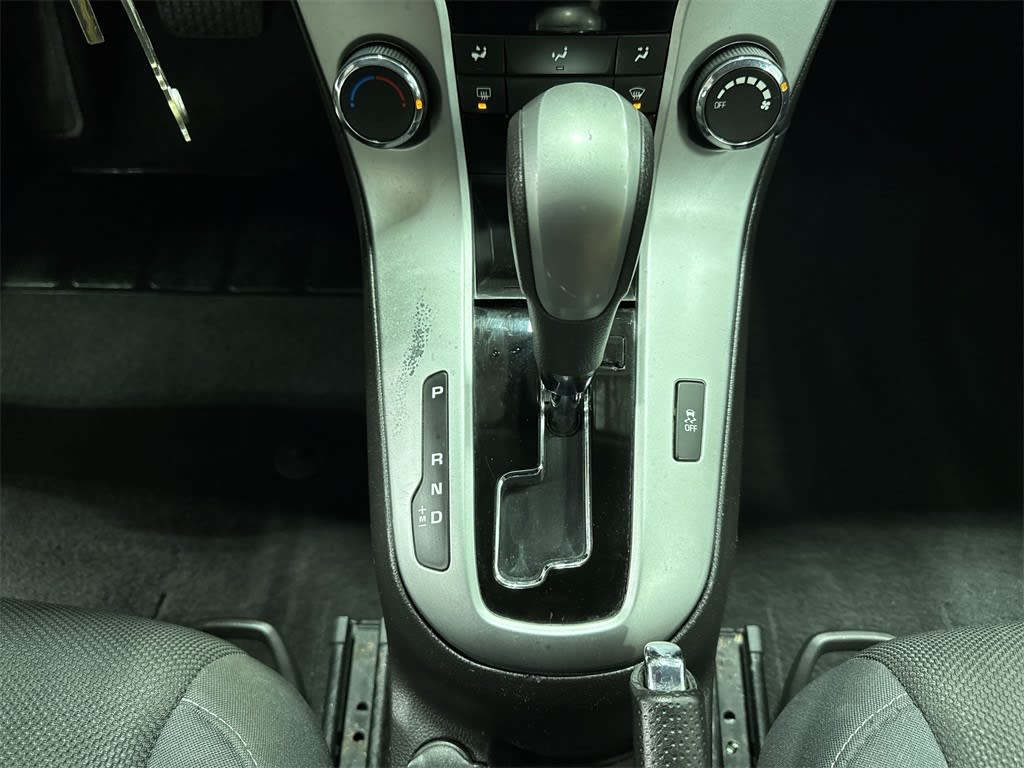 Thumbnail: 2016 Chevrolet Cruze - 29