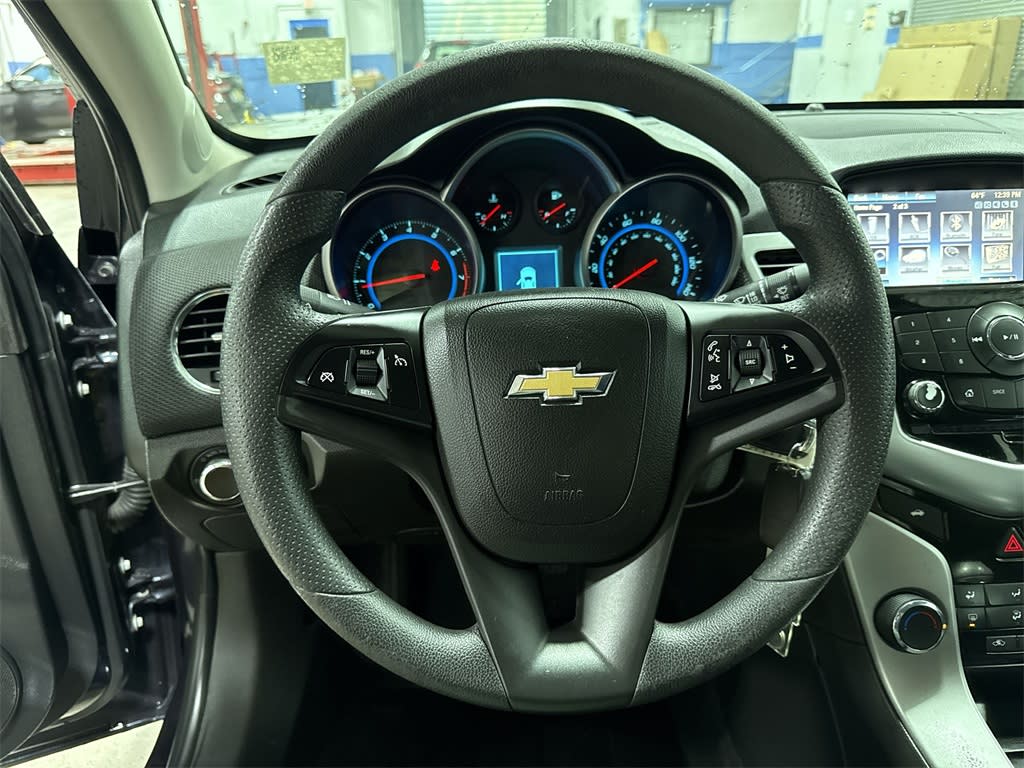 Thumbnail: 2016 Chevrolet Cruze - 2
