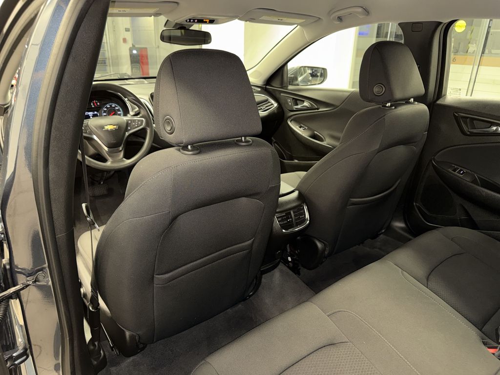 Thumbnail: 2019 Chevrolet Malibu - 29