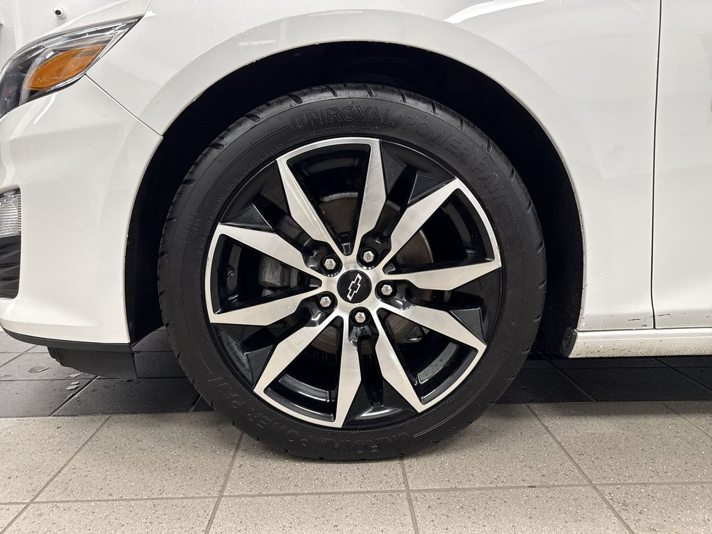Thumbnail: 2021 Chevrolet Malibu - 7