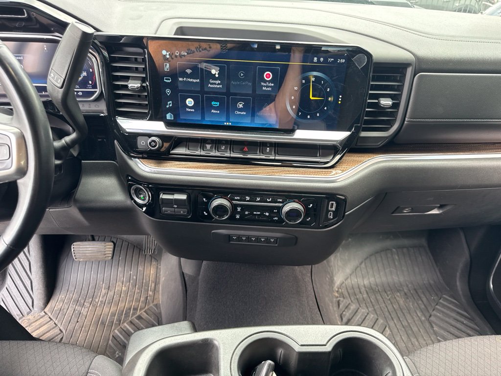 Thumbnail: 2024 Chevrolet Silverado 3500 - 10