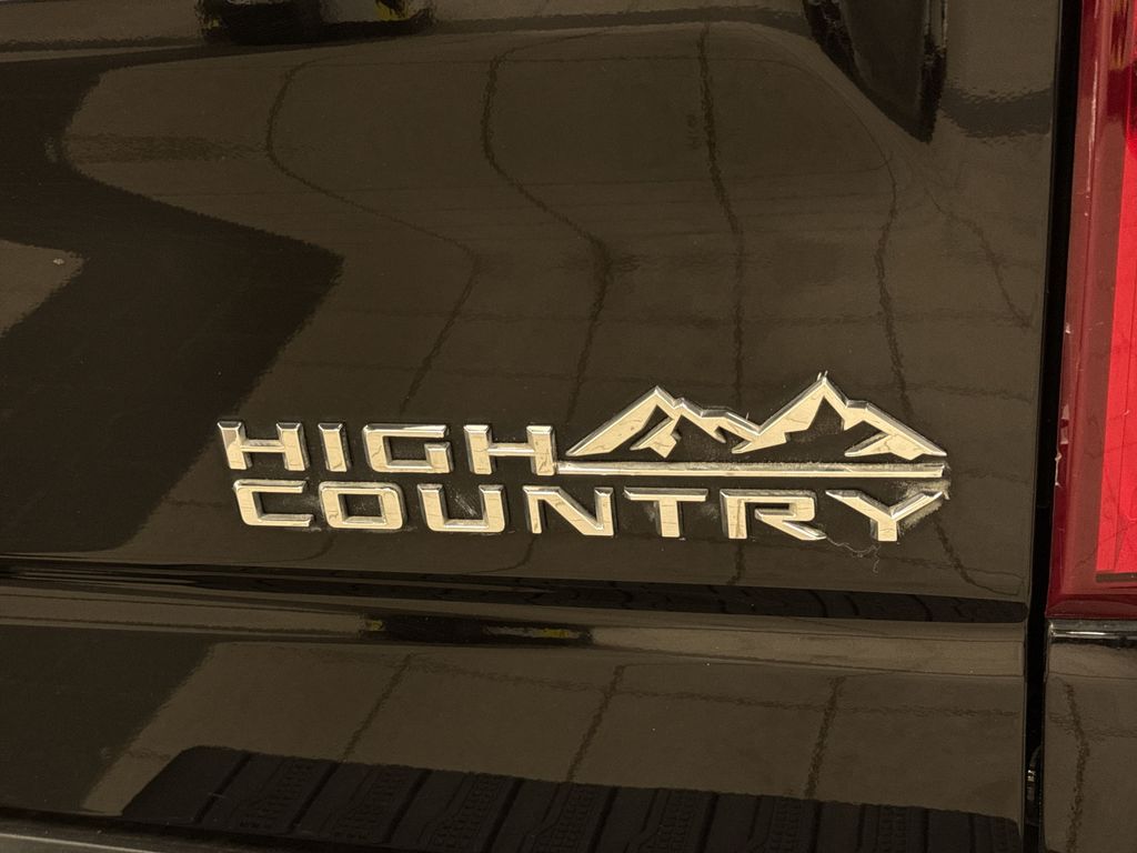 Thumbnail: 2022 Chevrolet Silverado 1500 - 27