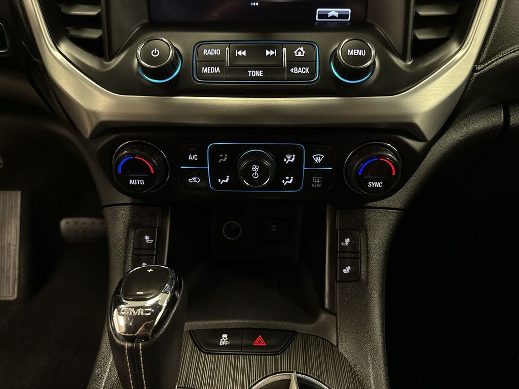 Thumbnail: 2019 GMC Acadia - 25