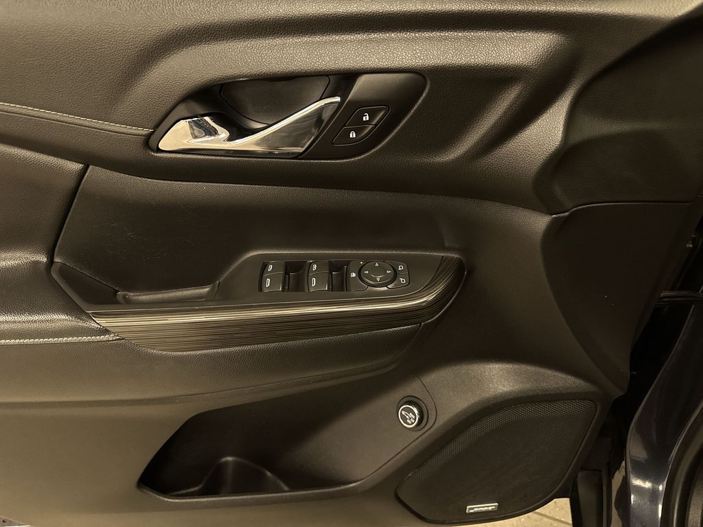 Thumbnail: 2019 GMC Acadia - 26