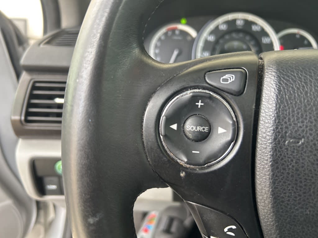 Thumbnail: 2013 Honda Accord - 25