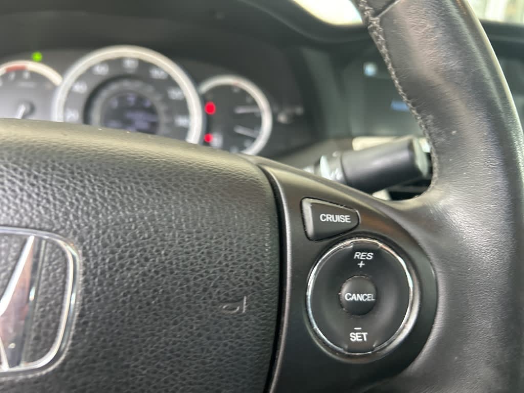 Thumbnail: 2013 Honda Accord - 26