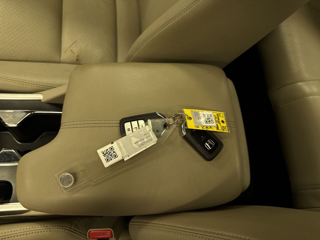 Thumbnail: 2014 Honda Accord - 16