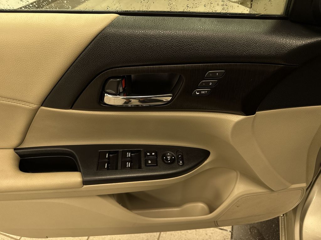 Thumbnail: 2014 Honda Accord - 24