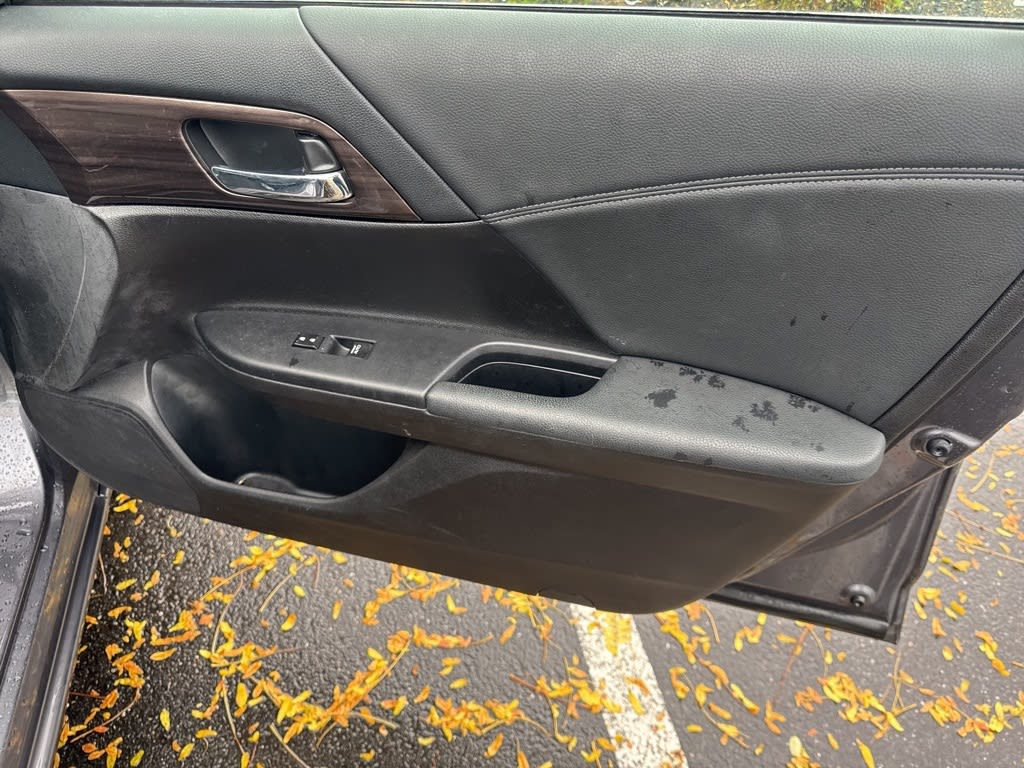 Thumbnail: 2017 Honda Accord - 21