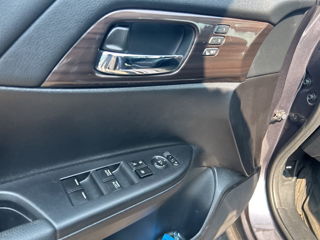 Thumbnail: 2017 Honda Accord - 19