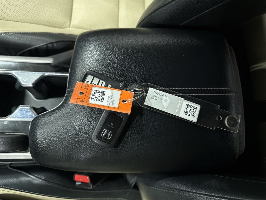 Thumbnail: 2017 Honda Accord - 16