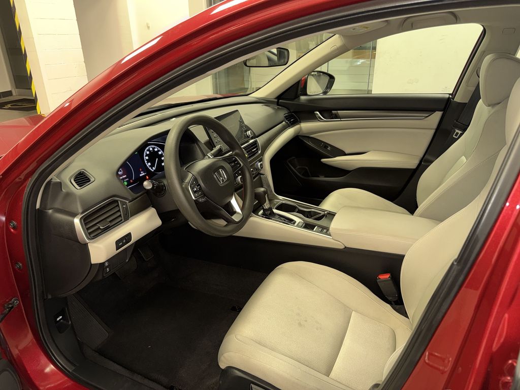 Thumbnail: 2018 Honda Accord - 27
