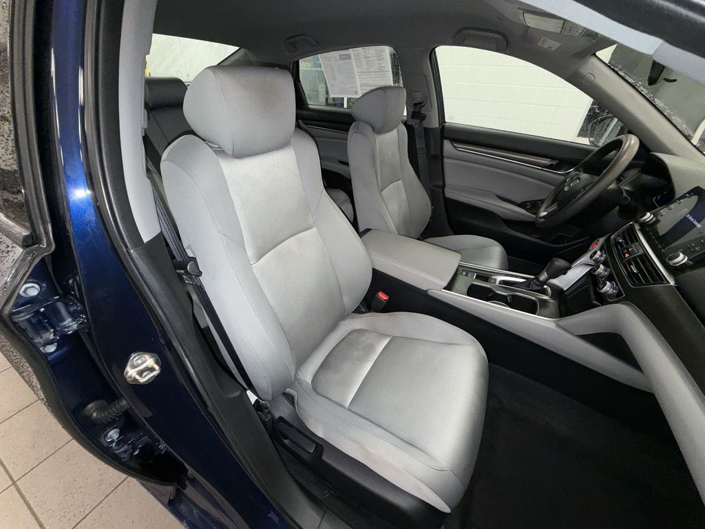 Thumbnail: 2019 Honda Accord - 10