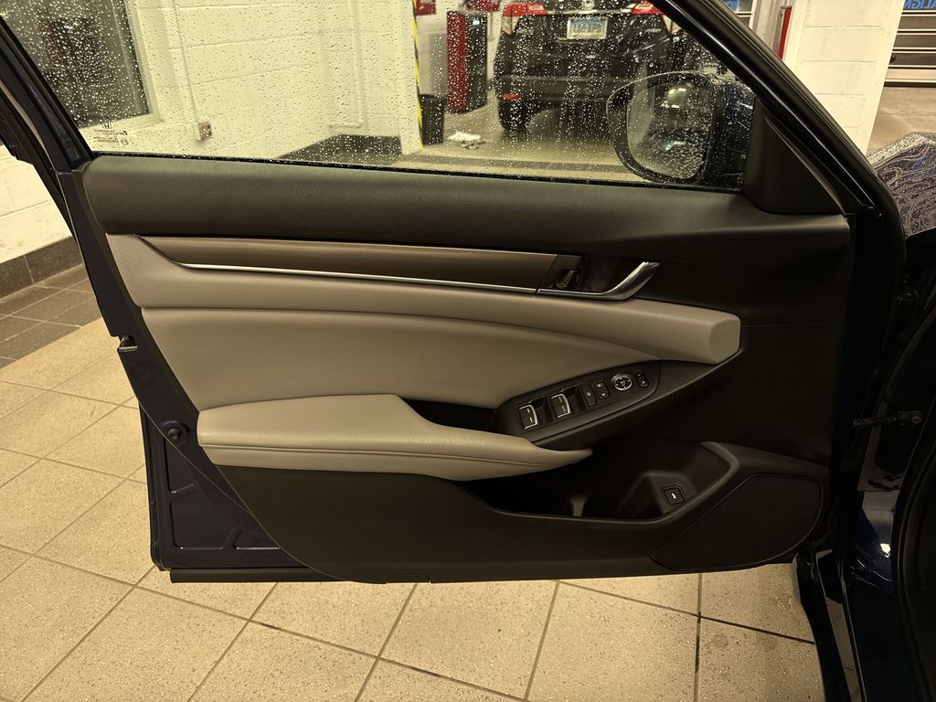 Thumbnail: 2019 Honda Accord - 28