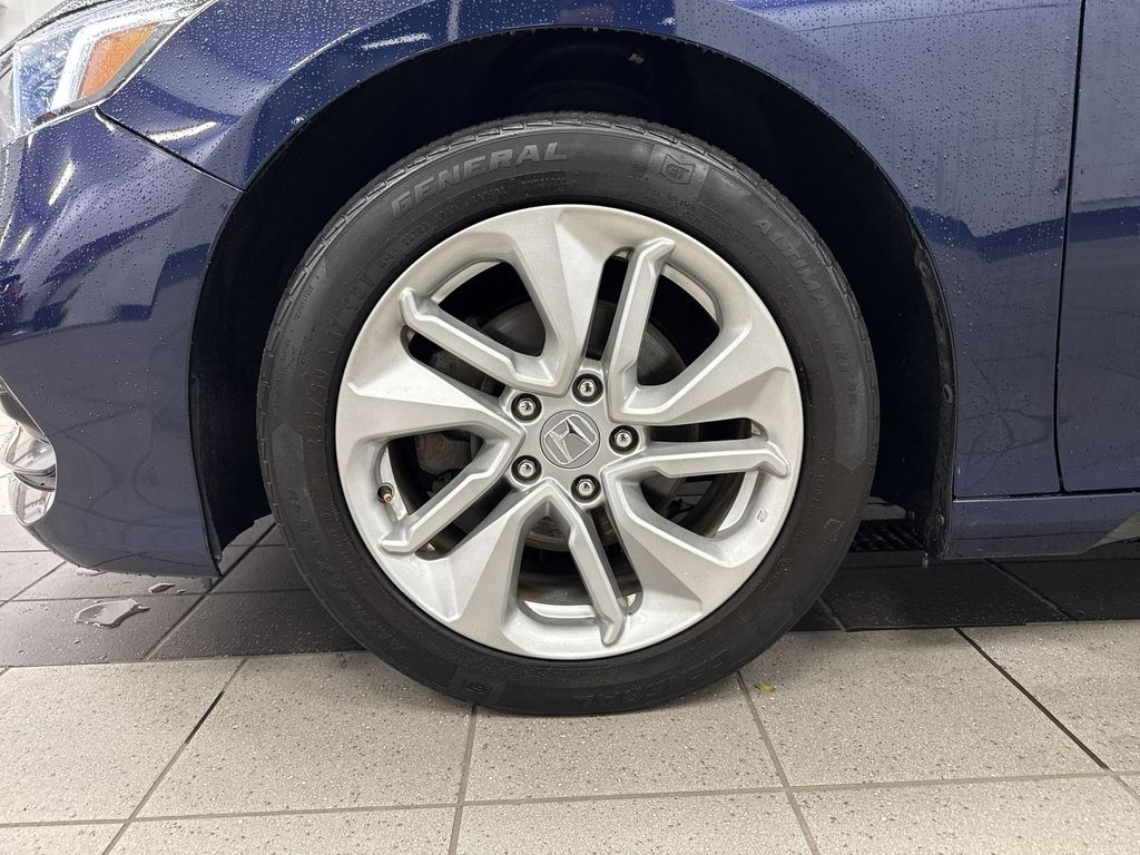 Thumbnail: 2019 Honda Accord - 6