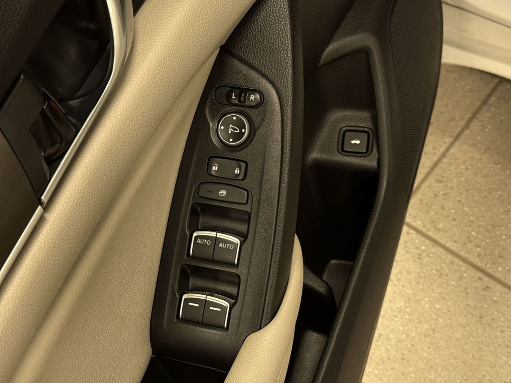 Thumbnail: 2021 Honda Accord - 25