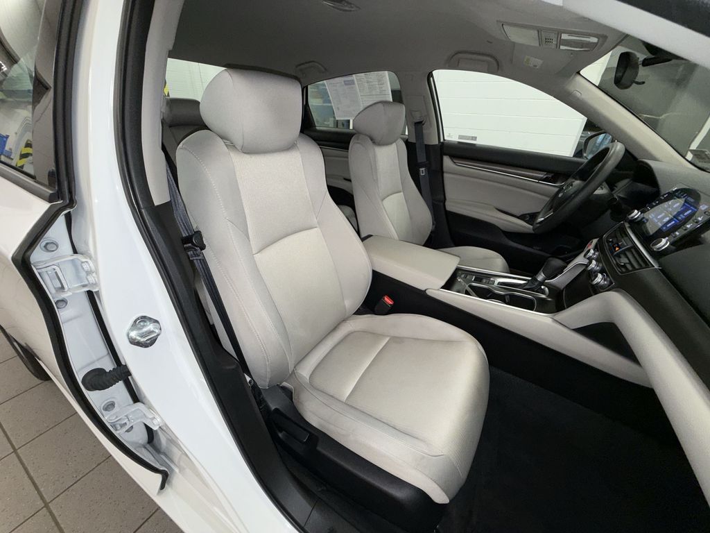 Thumbnail: 2021 Honda Accord - 10