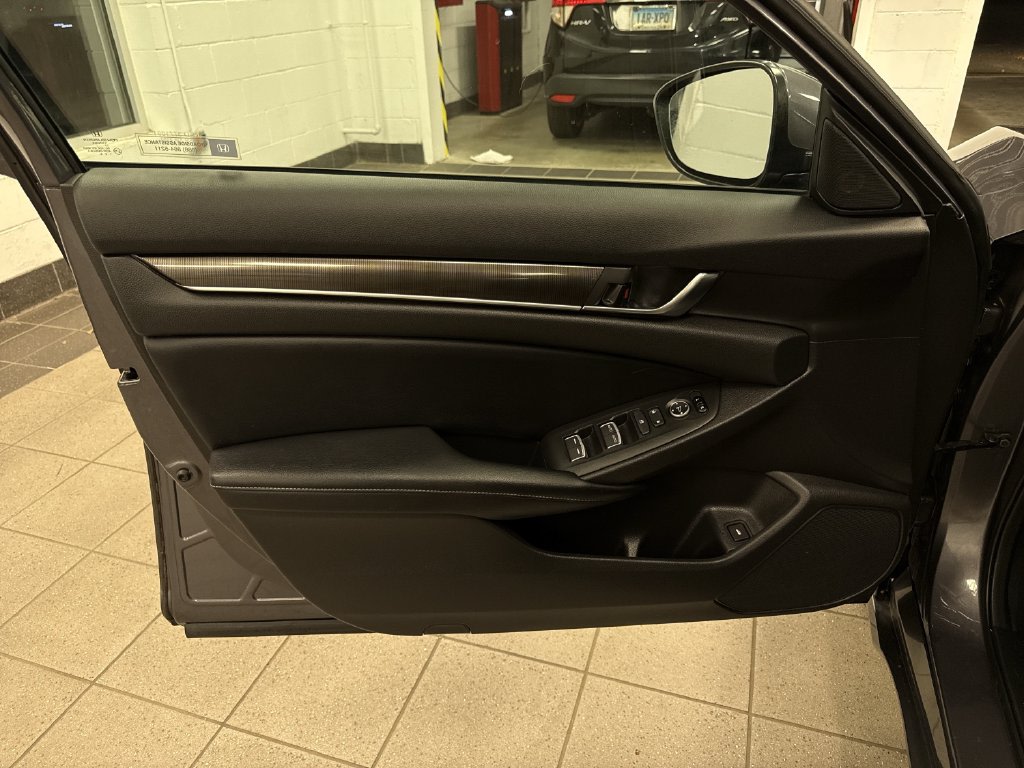 Thumbnail: 2018 Honda Accord - 24