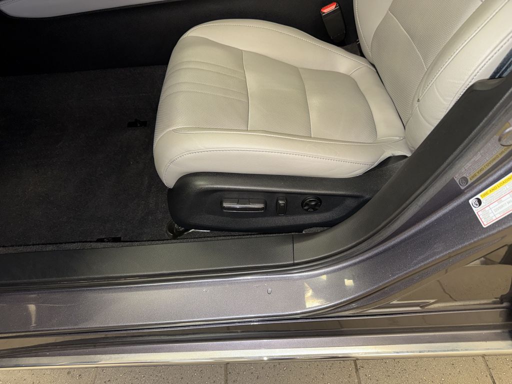 Thumbnail: 2020 Honda Accord - 25