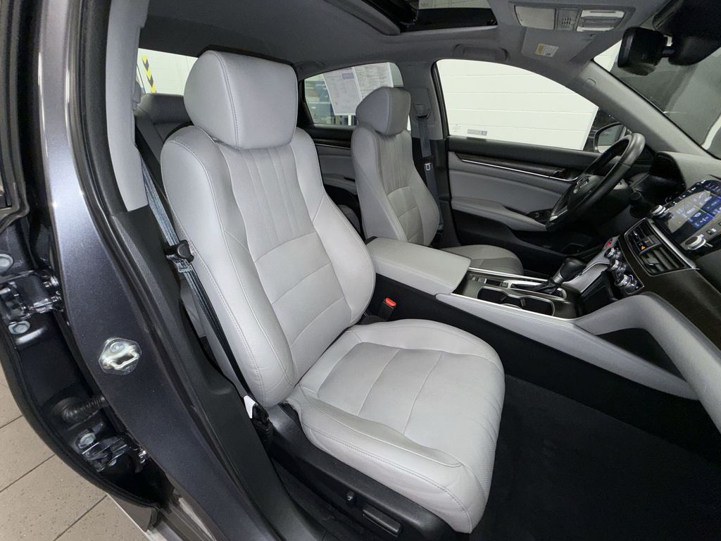 Thumbnail: 2020 Honda Accord - 10