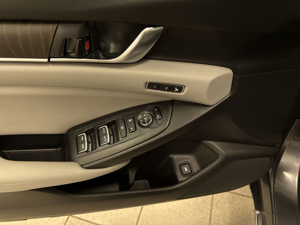 Thumbnail: 2020 Honda Accord - 24