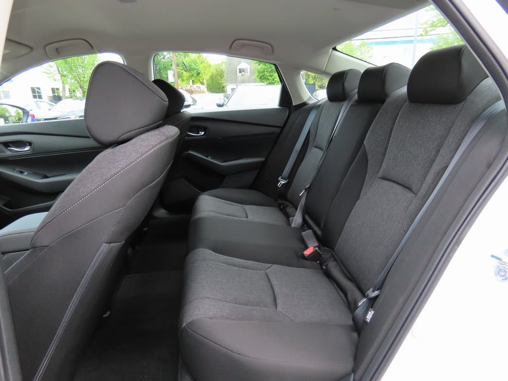 2025 Honda Accord LX 13