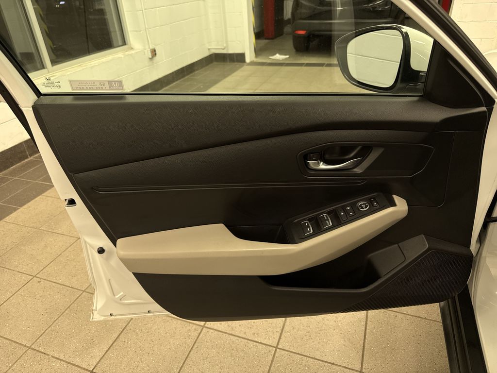 Thumbnail: 2023 Honda Accord - 28