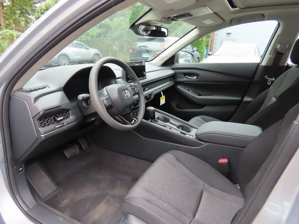 2025 Honda Accord SE 2