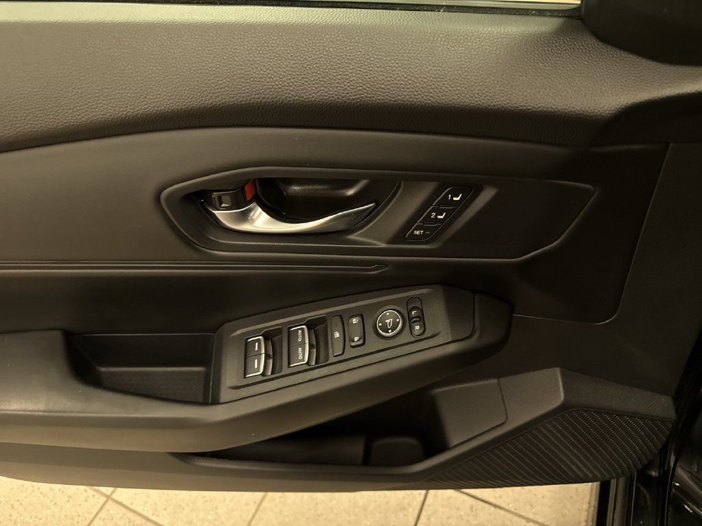 Thumbnail: 2024 Honda Accord - 24