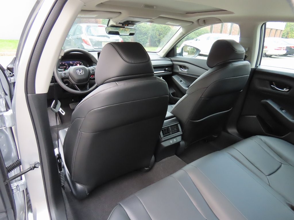 Thumbnail: 2025 Honda Accord - 19