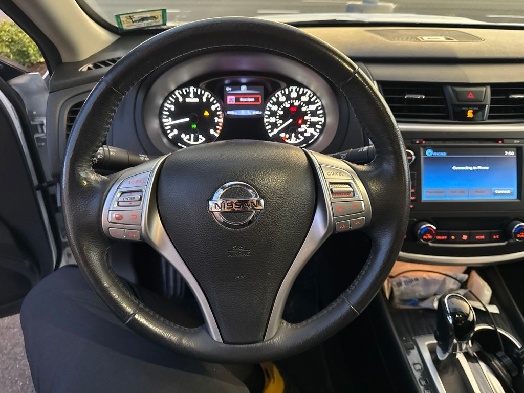 Thumbnail: 2016 Nissan Altima - 2