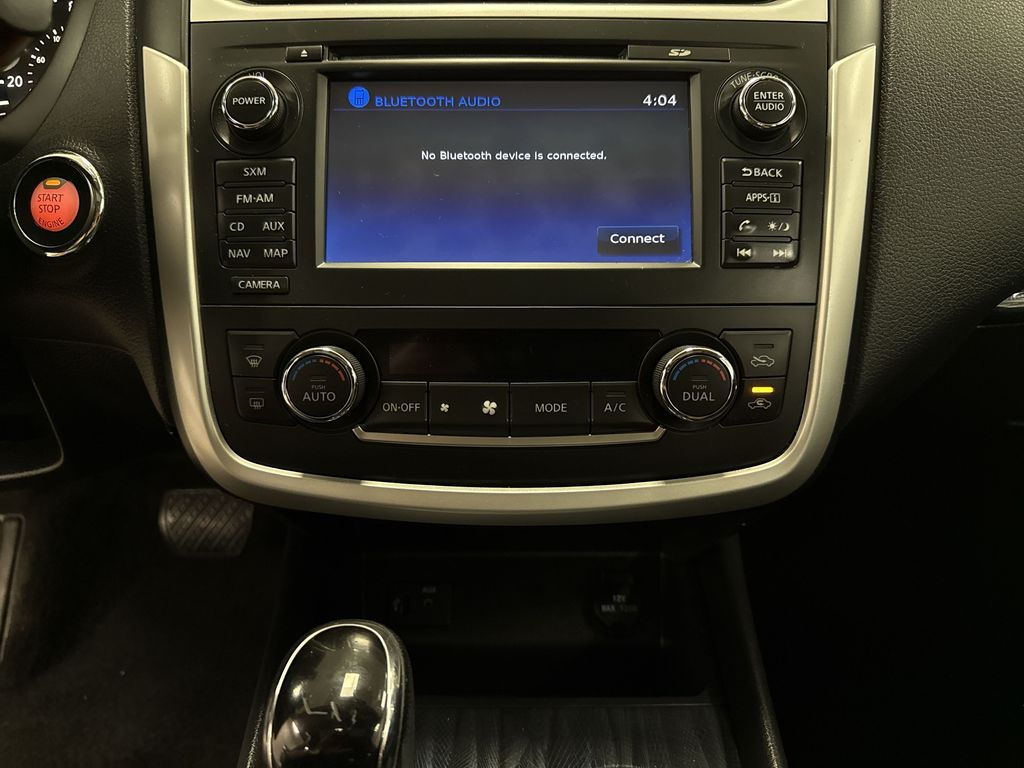 Thumbnail: 2016 Nissan Altima - 25