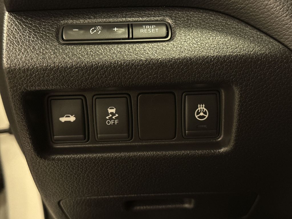 Thumbnail: 2016 Nissan Altima - 35