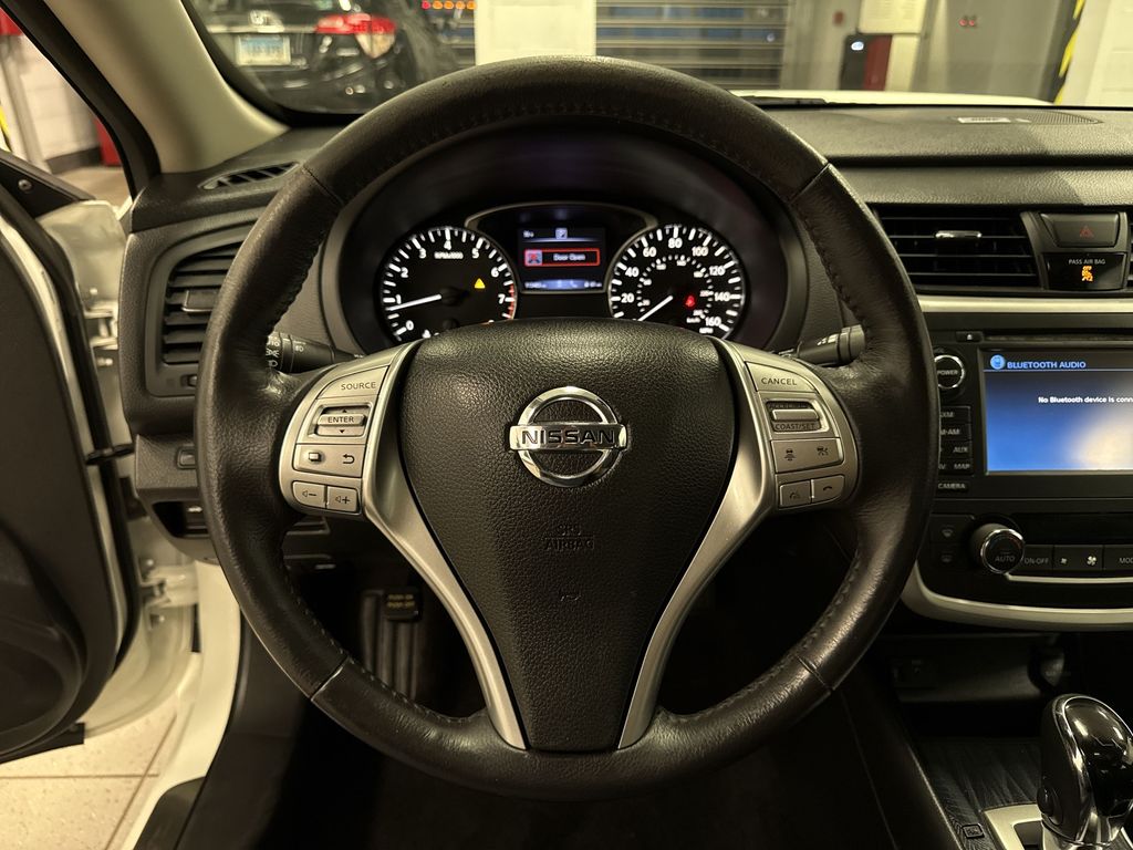 Thumbnail: 2016 Nissan Altima - 2