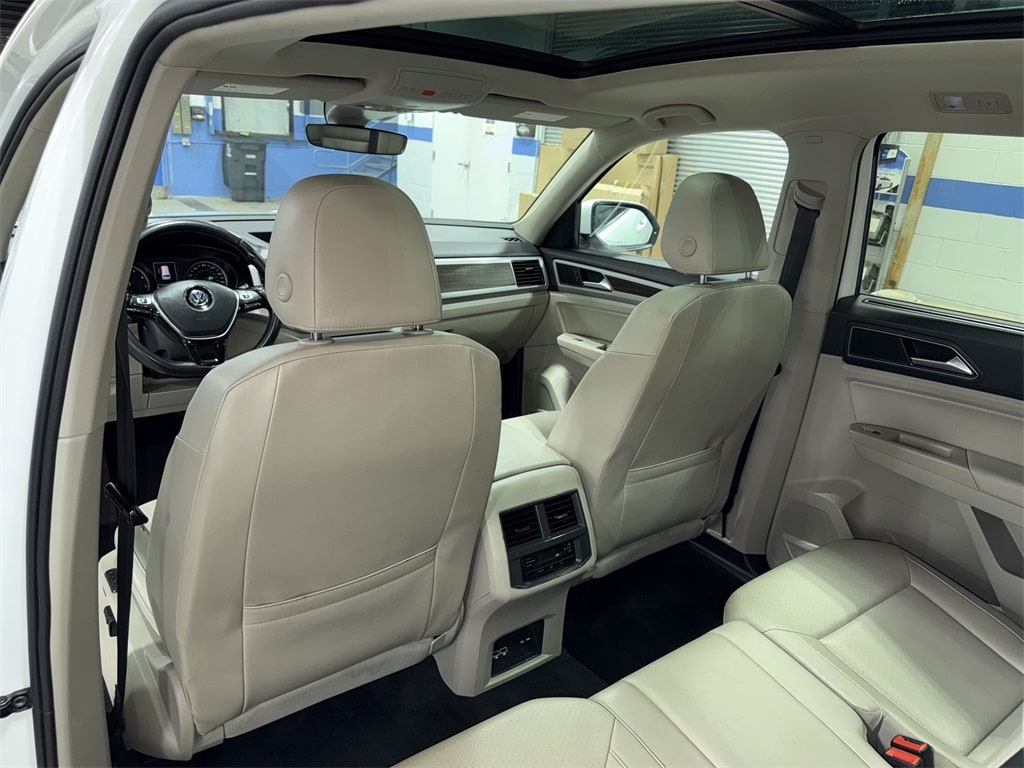 Thumbnail: 2018 Volkswagen Atlas - 33