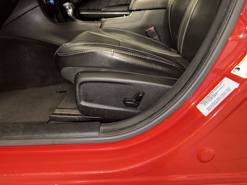 Thumbnail: 2016 Dodge Charger - 25