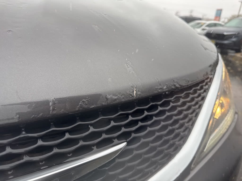 Thumbnail: 2017 Chrysler Pacifica - 33