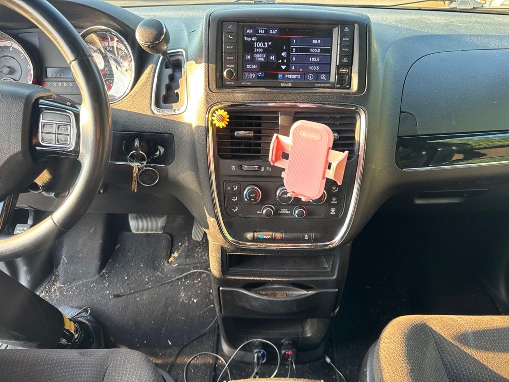 Thumbnail: 2018 Dodge Grand Caravan - 10