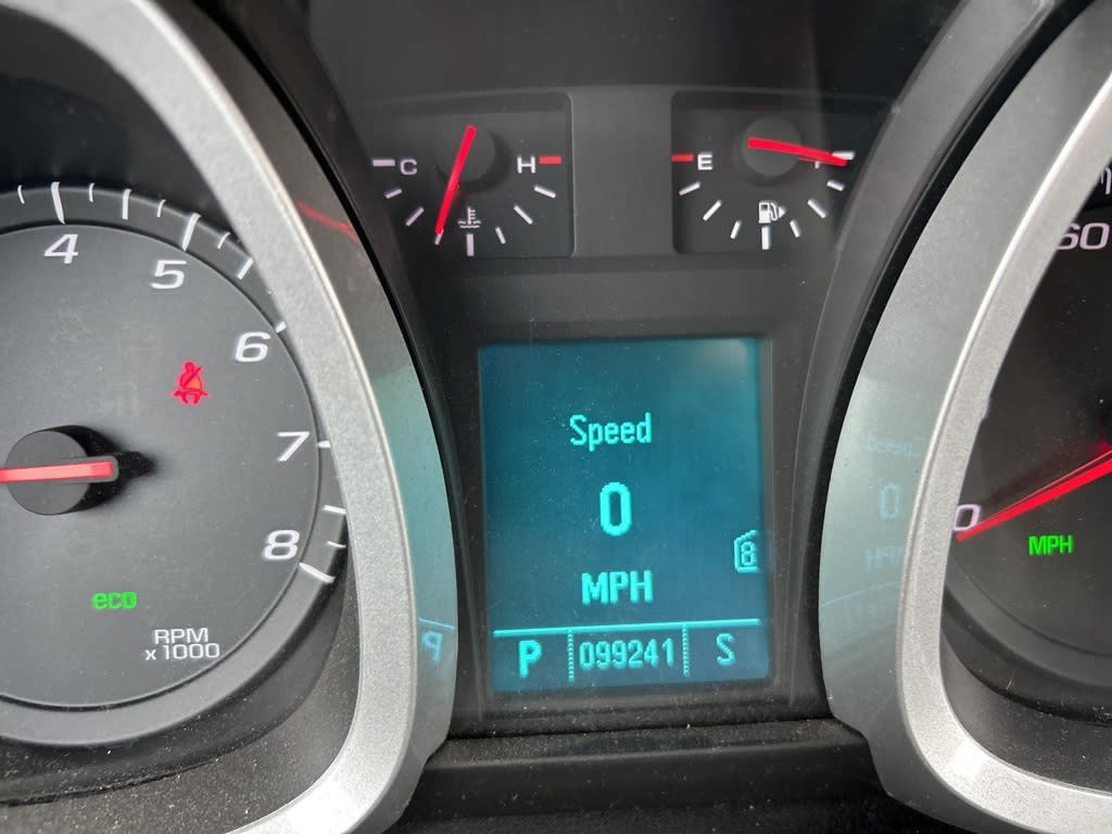 Thumbnail: 2011 Chevrolet Equinox - 11