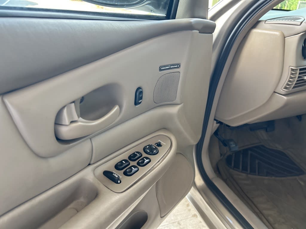 Thumbnail: 1999 Buick Century - 17
