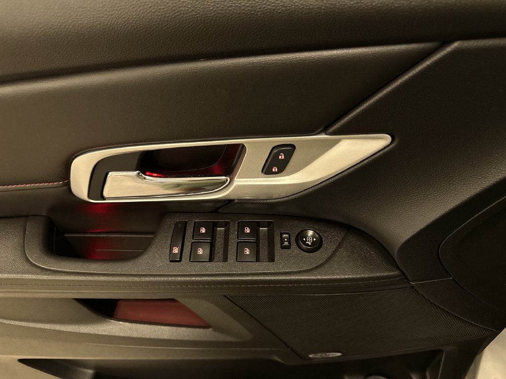 Thumbnail: 2017 GMC Terrain - 25