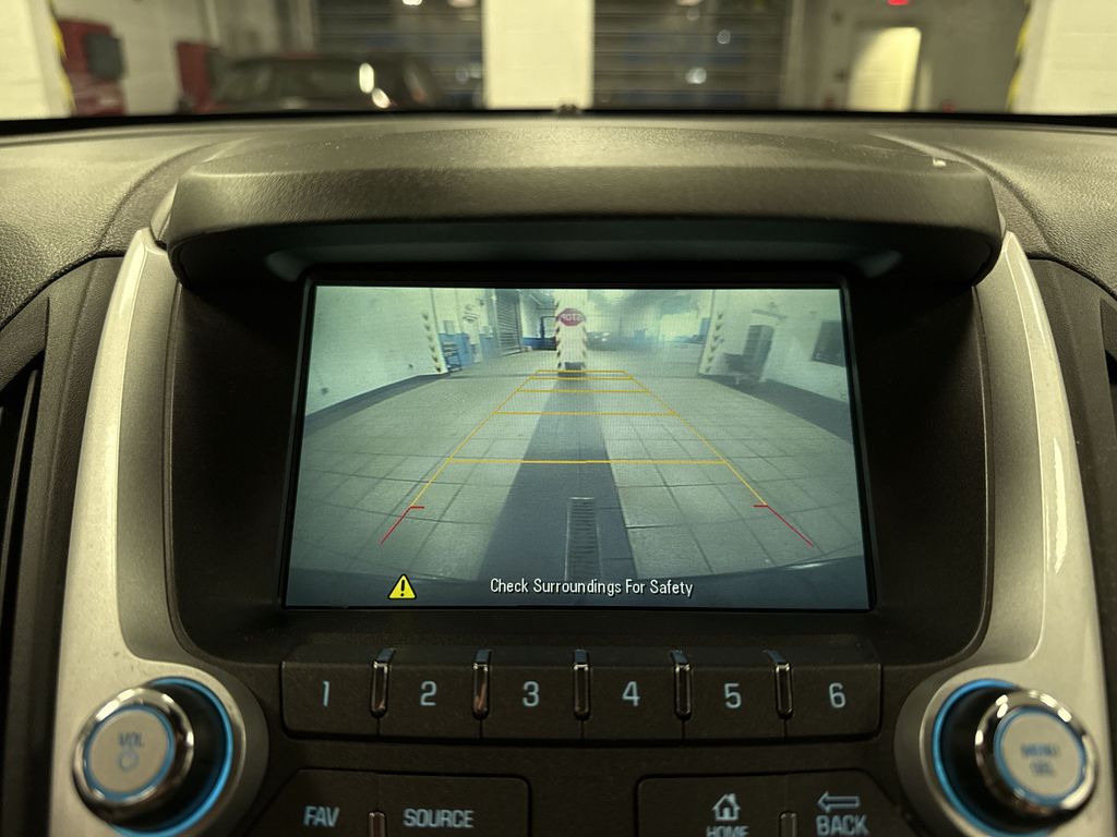 Thumbnail: 2015 Chevrolet Equinox - 26