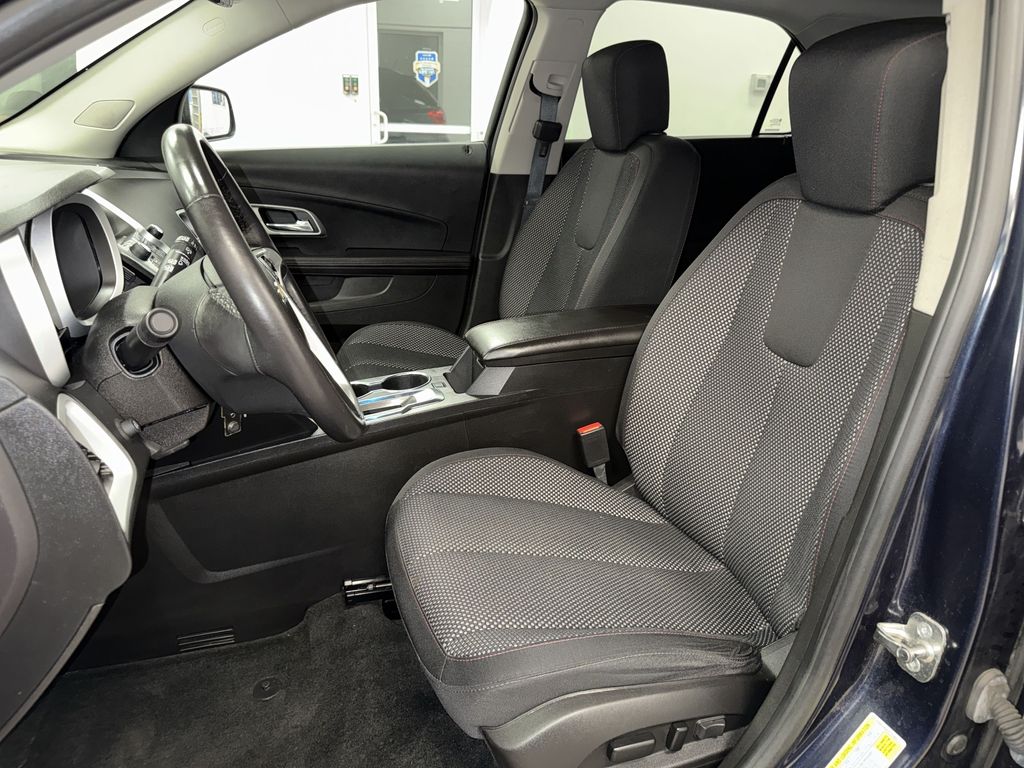 Thumbnail: 2015 Chevrolet Equinox - 9