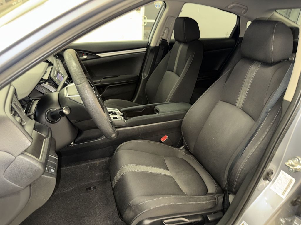 Thumbnail: 2016 Honda Civic - 9